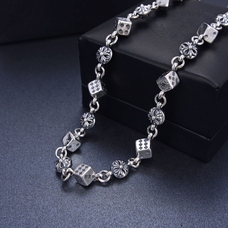 Ch**me He**ts necklaces